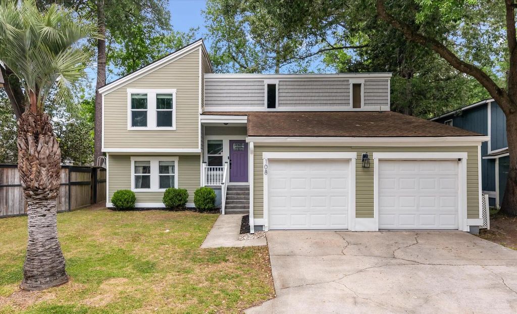 108 Lancer Drive, Summerville