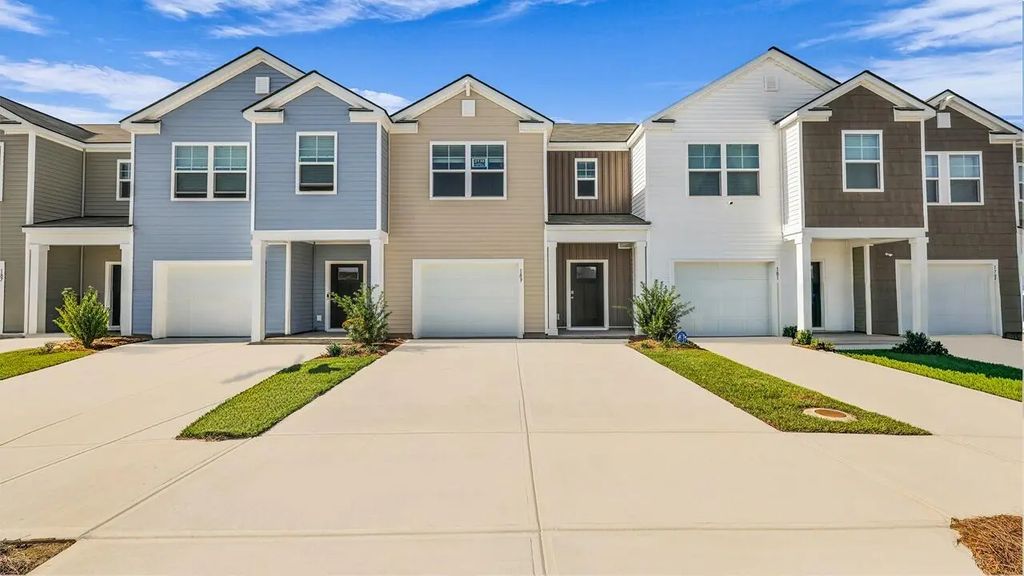 315 Bluebell Way, Moncks Corner