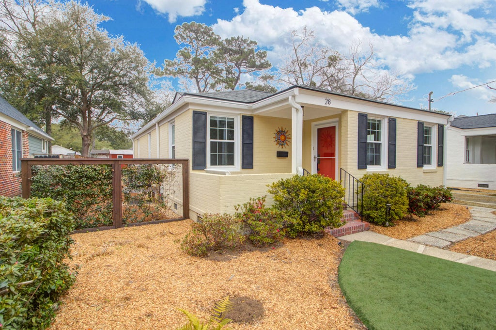 28 Lyttleton Avenue, Charleston