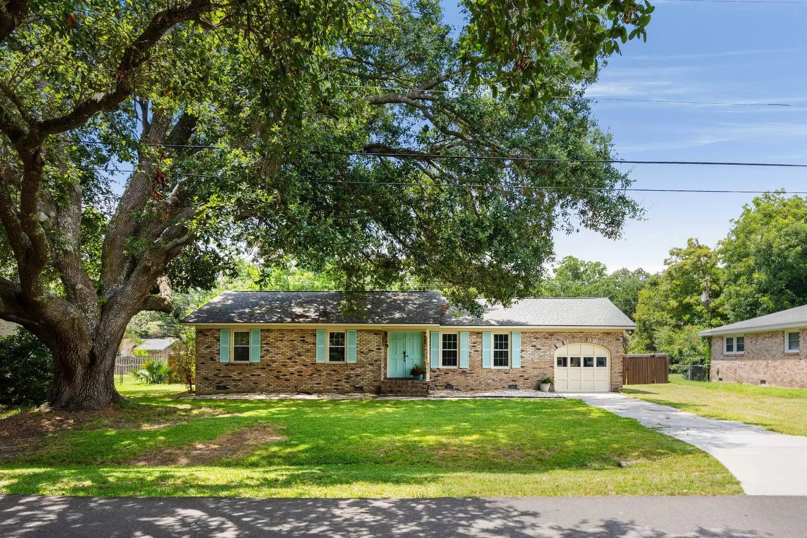 Photo of Listing #25020199