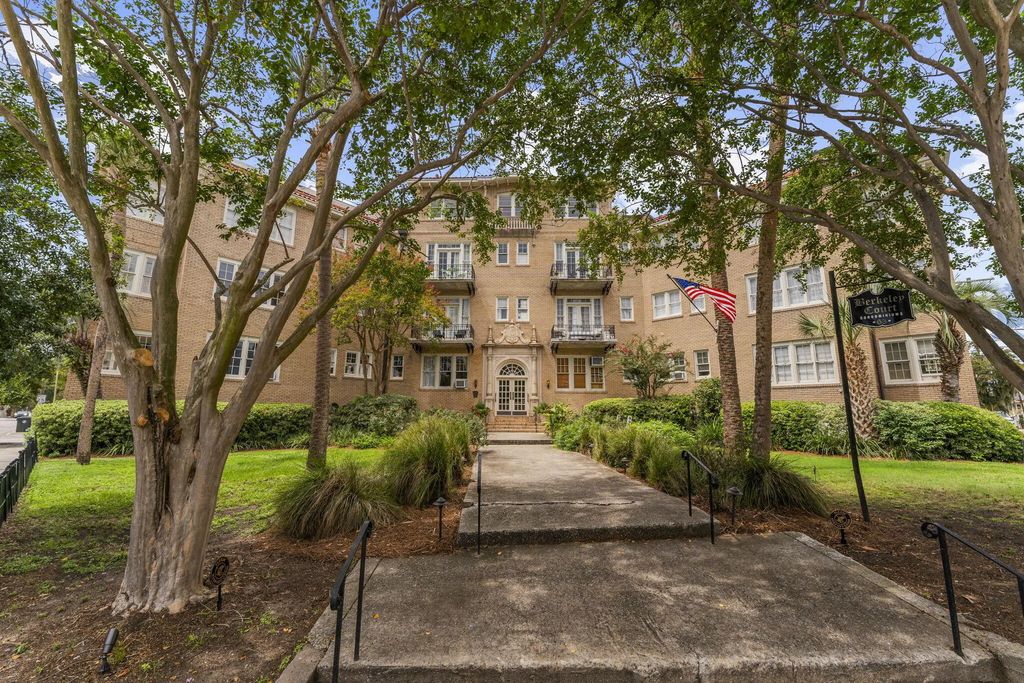 63 Rutledge Avenue Apt 27, Charleston
