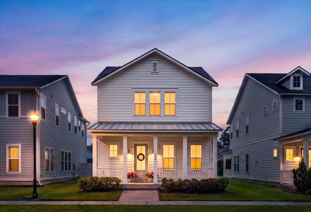 206 W Respite Lane, Summerville