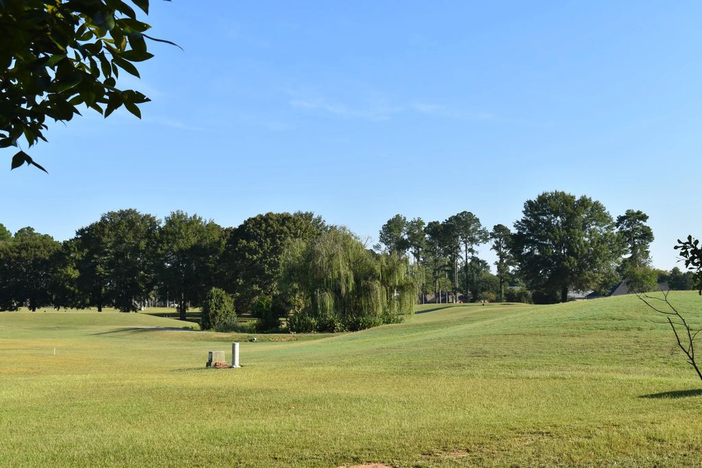 10 N Lake Circle R-16, Manning