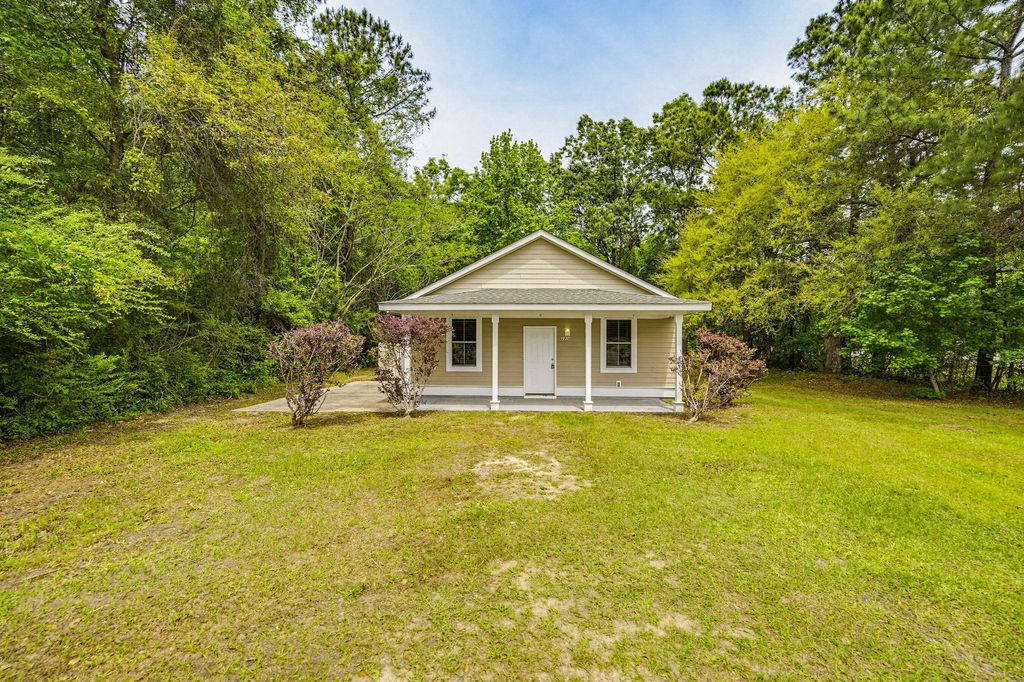2216 Trask Parkway, Seabrook