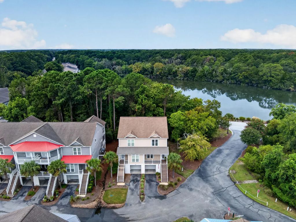 3031 Fraserburgh Way 2801, Mount Pleasant