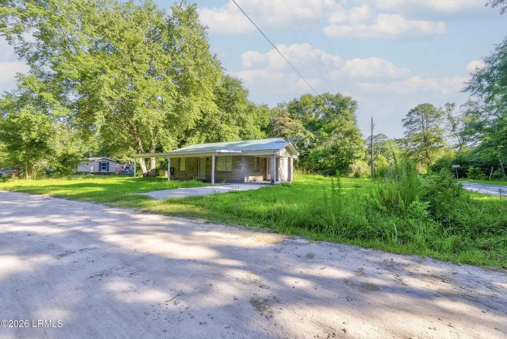 12 Mckay Road, Ridgeland