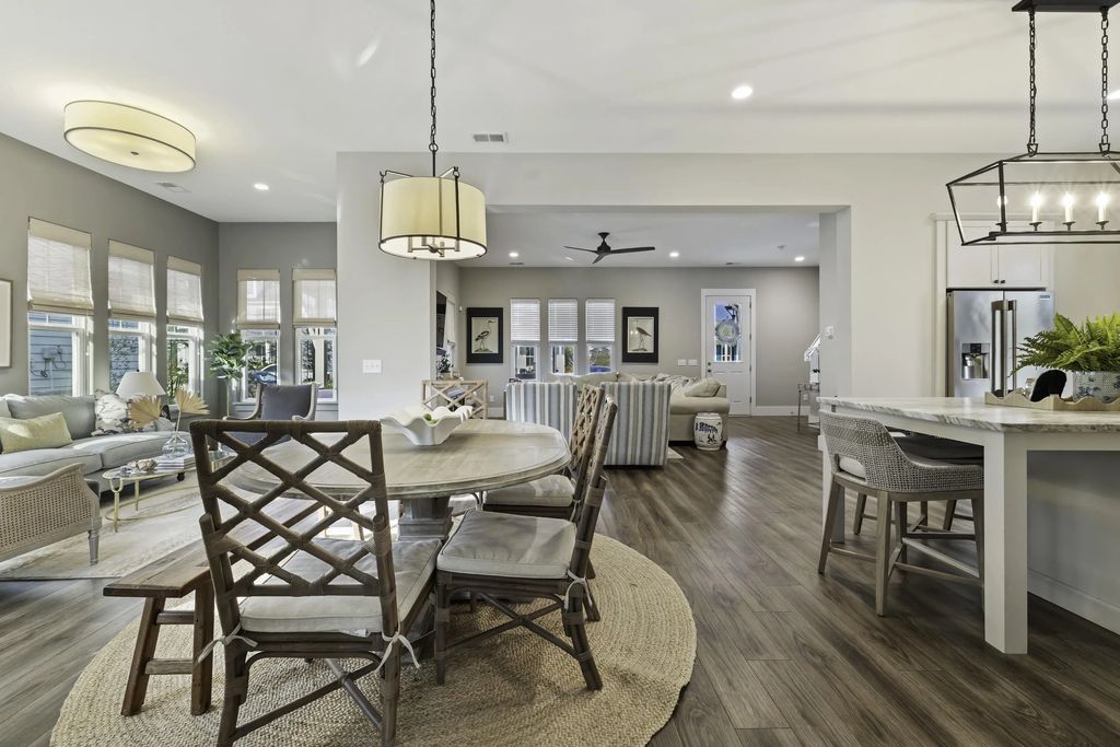 105 Bright Leaf Loop, Summerville