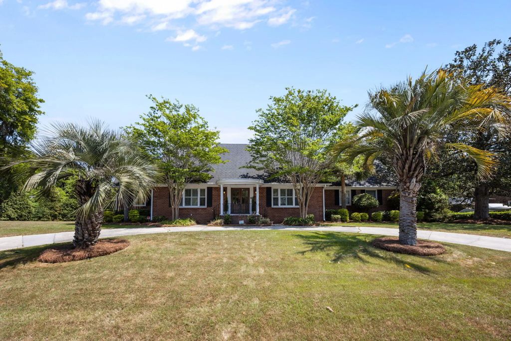48 Wespanee Drive, Charleston