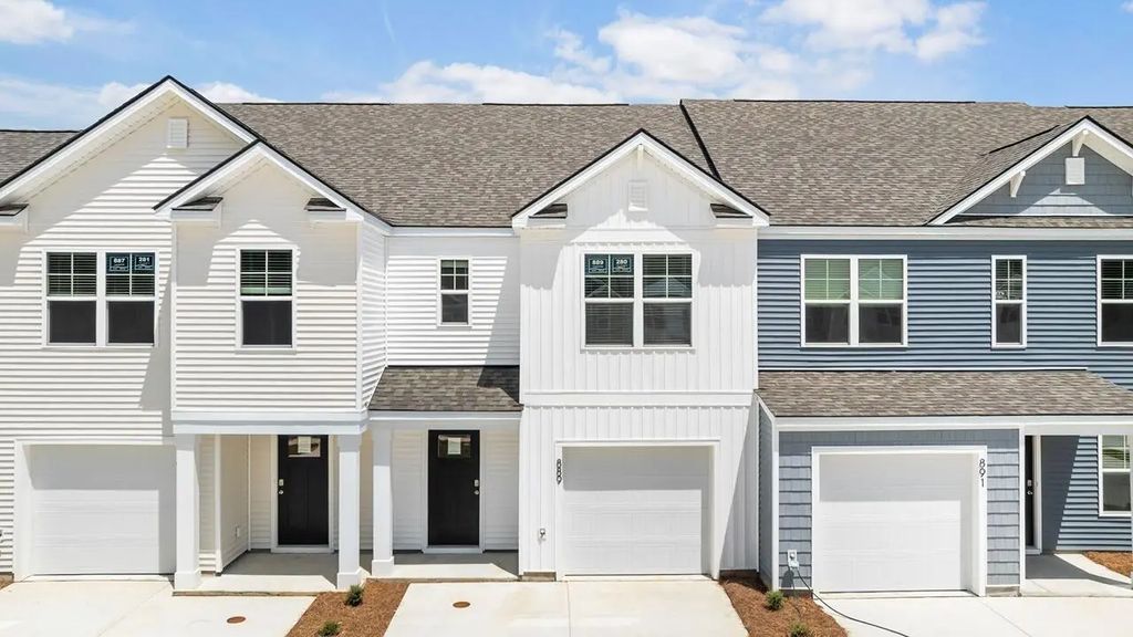 889 Long Bluff Road, Summerville