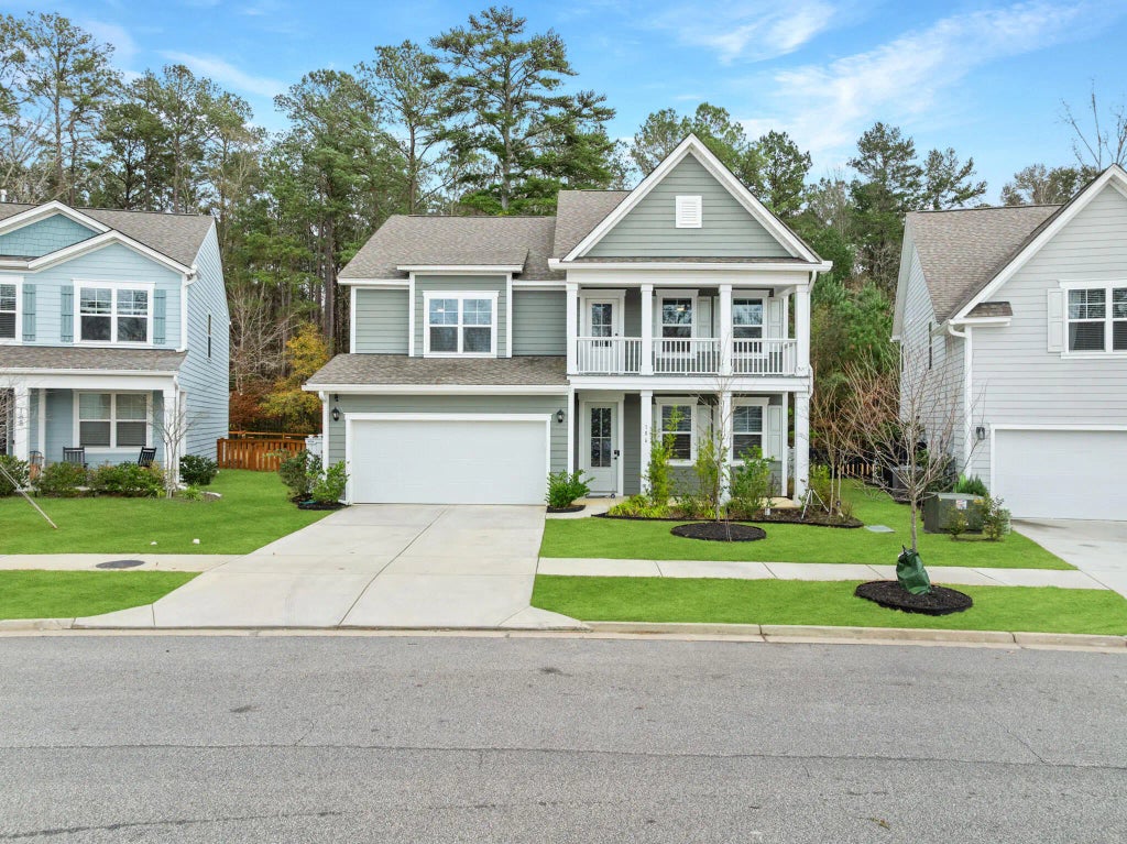 186 Cherry Grove Drive, Summerville