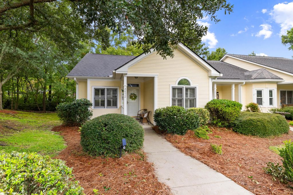 2472 Deer Ridge Lane E1, North Charleston