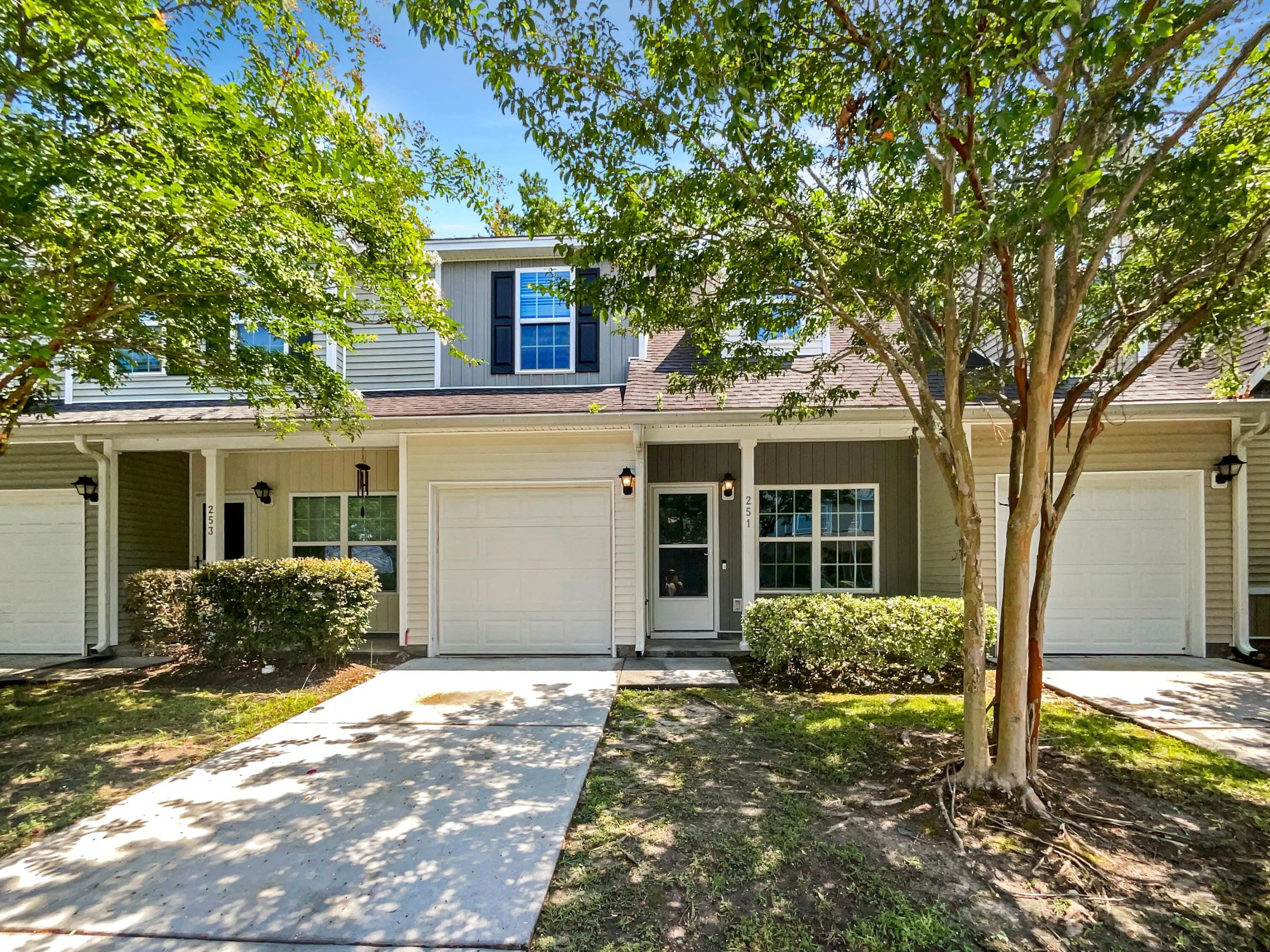 Photo of Listing #25019352