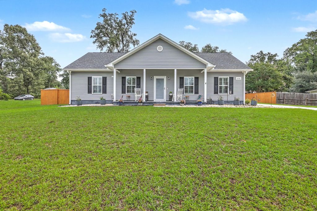 1331 Dennis Boulevard, Moncks Corner