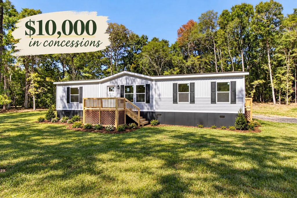 2163 Francis Marion Boulevard, Summerton