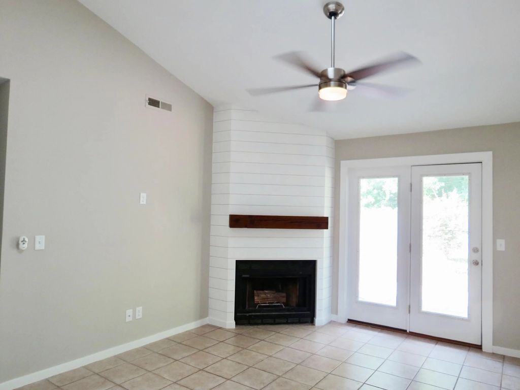 1124 Honeysuckle Court, Mount Pleasant