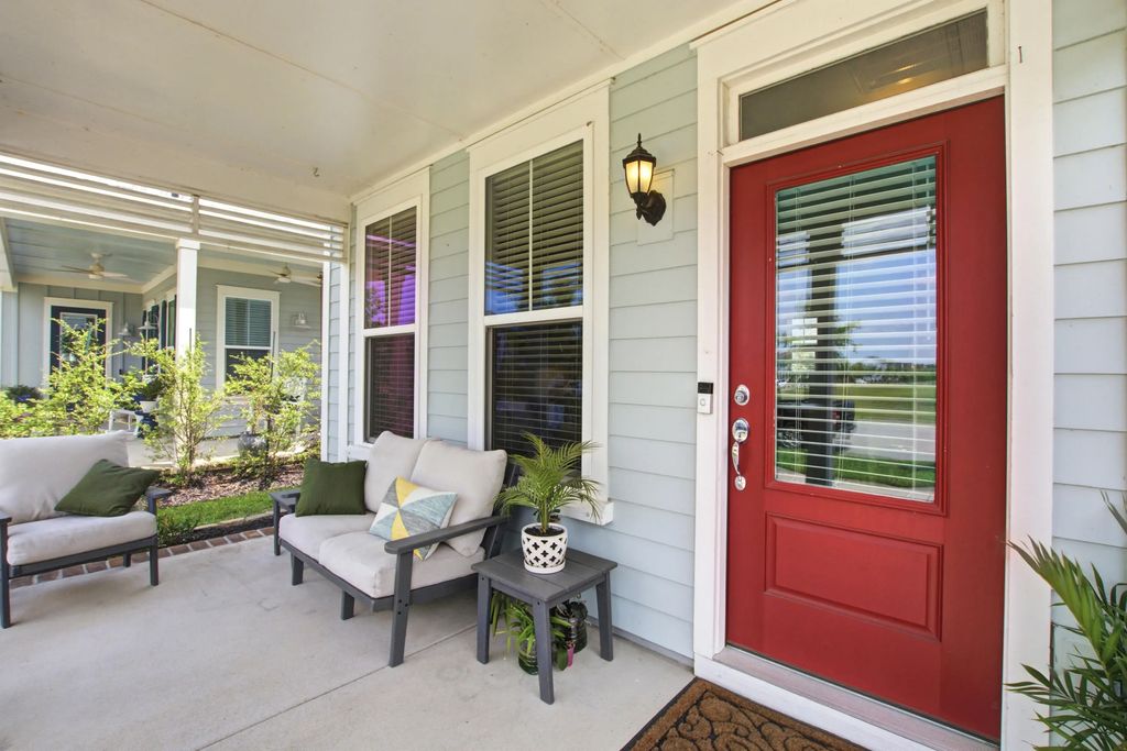 589 Blueway Avenue, Summerville