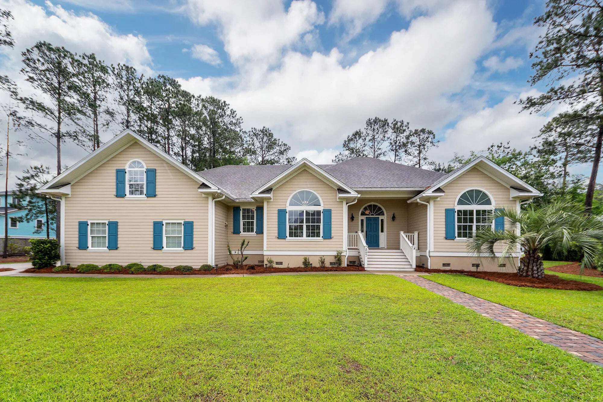 Photo of Listing #25011845