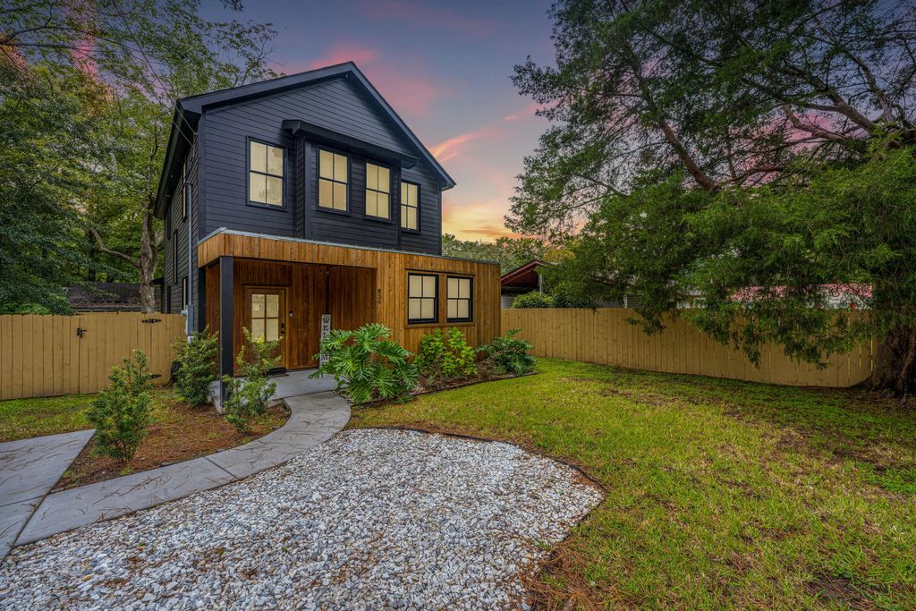 839 White Oak Drive, Charleston
