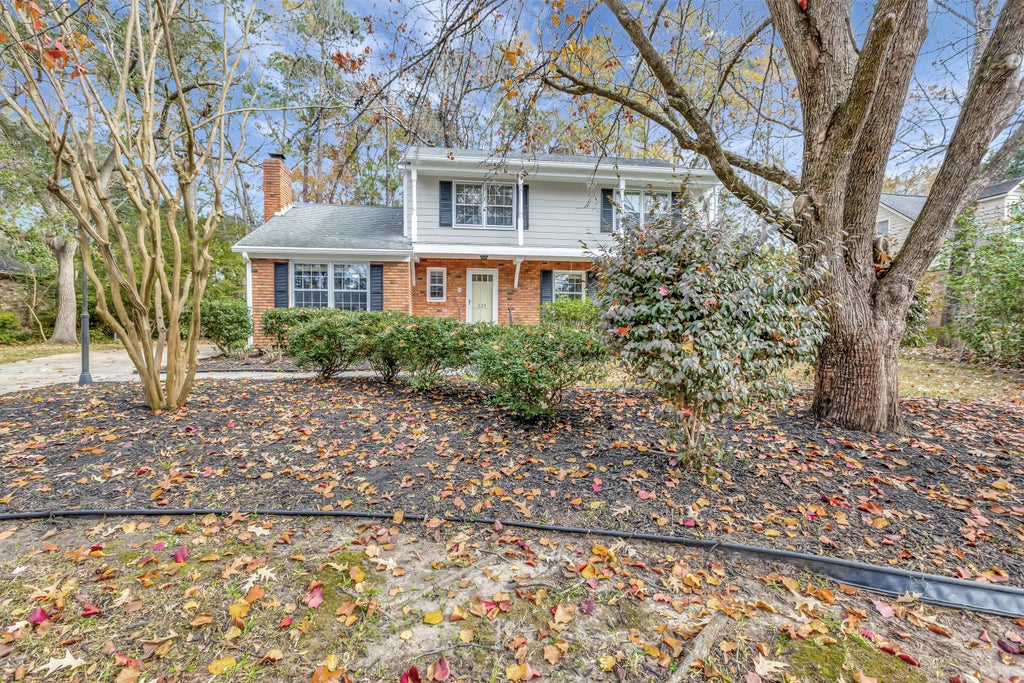 321 Shaftesbury Lane, Summerville