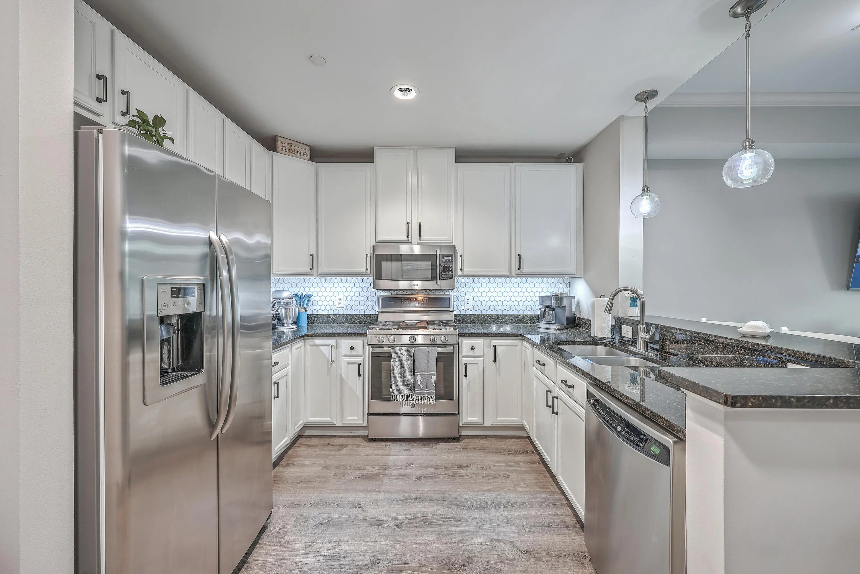 Photo of Listing #25006791