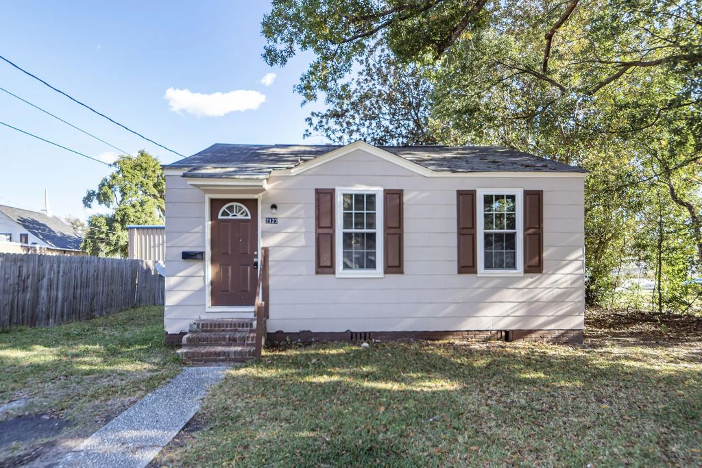 2123 Captain Avenue, North Charleston