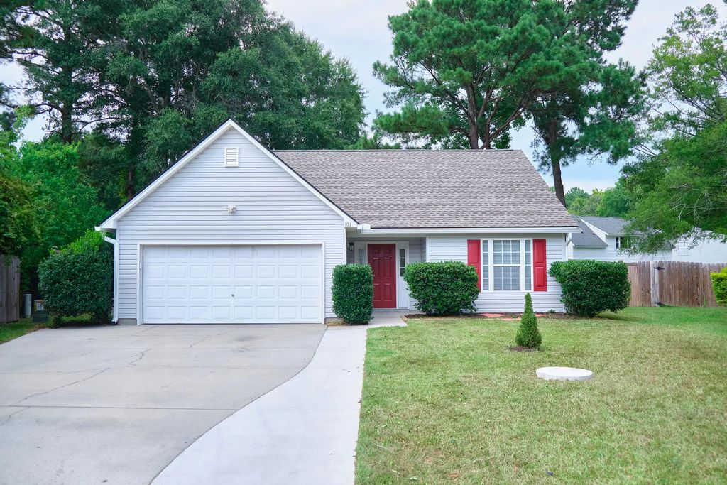 103 Betsy Lane, Summerville