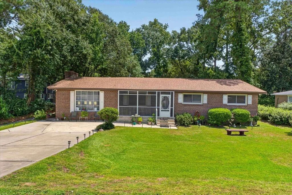 1511 Bacons Bridge Road, Summerville