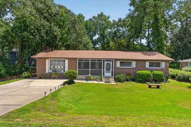 Photo of 1511 Bacons Bridge Road, Summerville SC