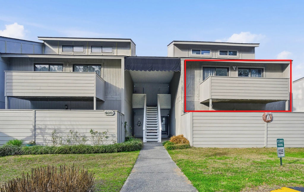 406 Waterwood Drive, Goose Creek