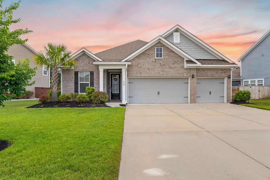 532 Fern Tree Drive, Summerville