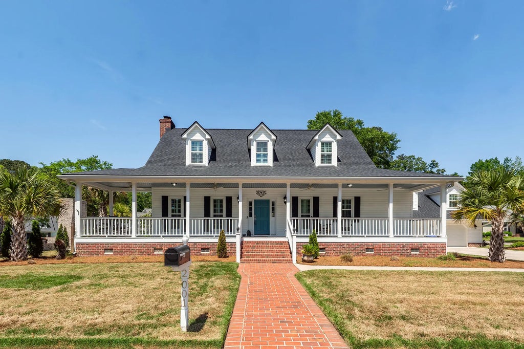 2001 Baltusrol Court, Summerville