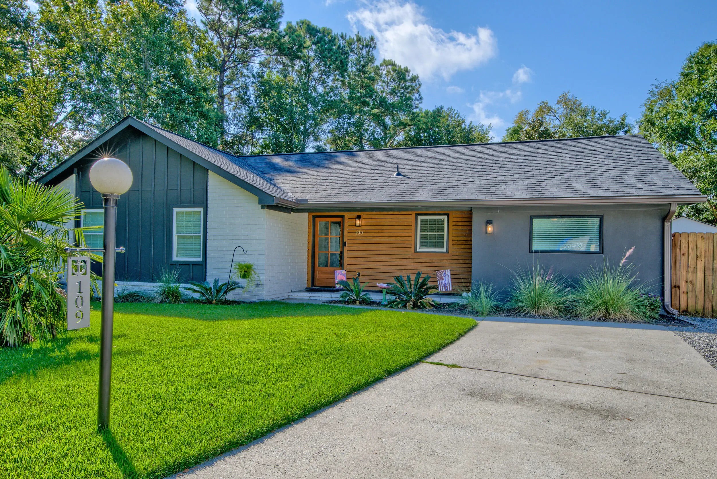 Photo of Listing #25026684