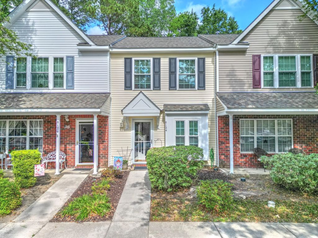 8124 Shadow Oak Drive, North Charleston