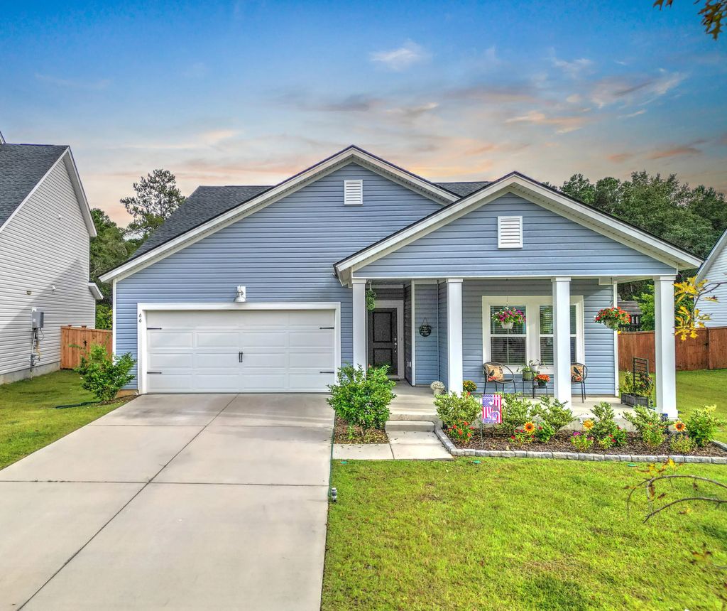 66 Red Bluff Street, Summerville