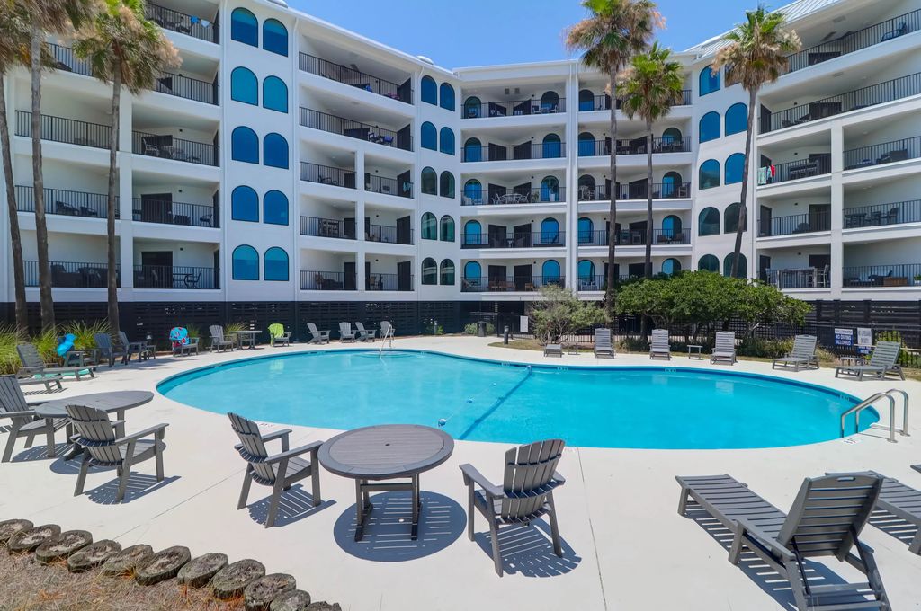 9002 Palmetto Drive 311, Isle of Palms
