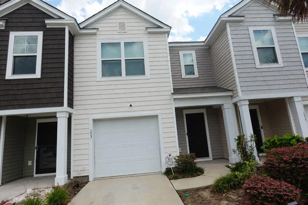 153 Rosefield Court, Summerville