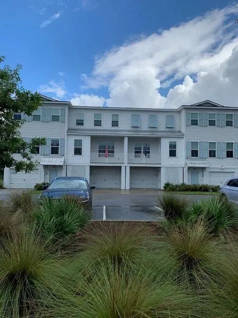 812 Kings Oak Court 2, Charleston