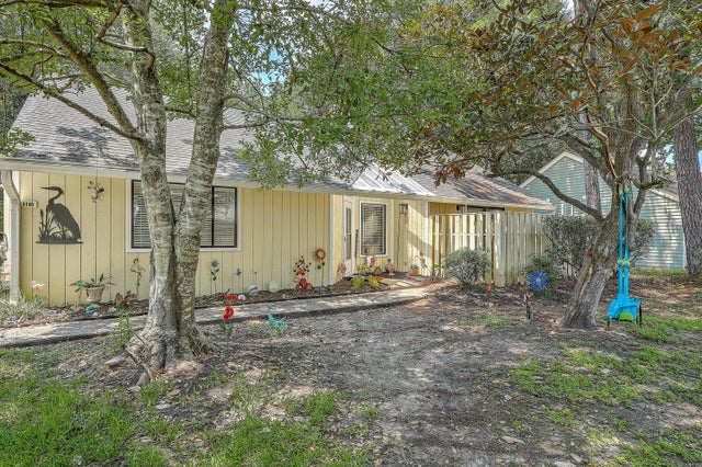 Photo of 1116 Daffodil Lane, Mount Pleasant SC