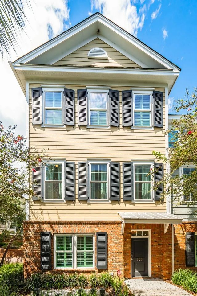 Photo of 656 Coleman Boulevard 707, Mount Pleasant SC