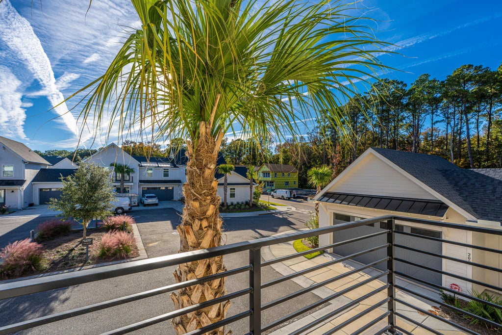 204 Saunter Court, Johns Island