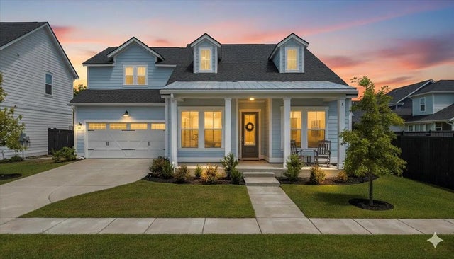 Photo of 124 Archdale Street, Summerville SC