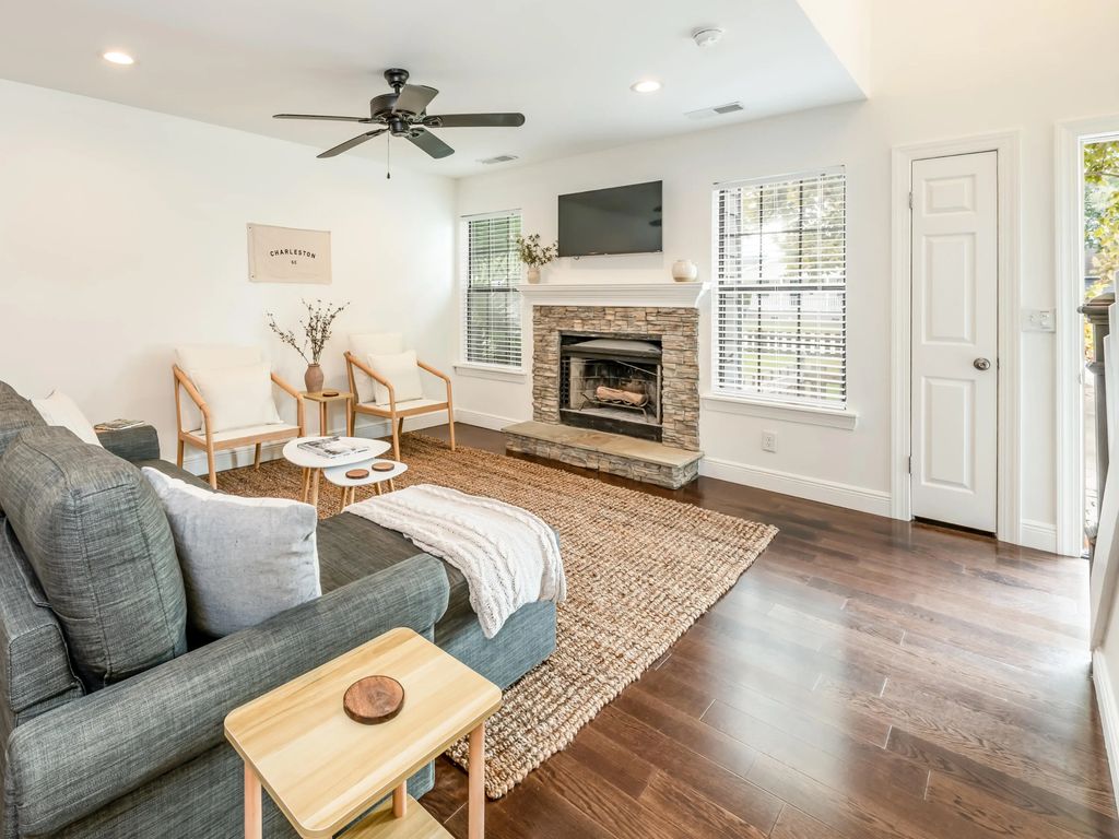 5011 Jenkins Avenue, North Charleston