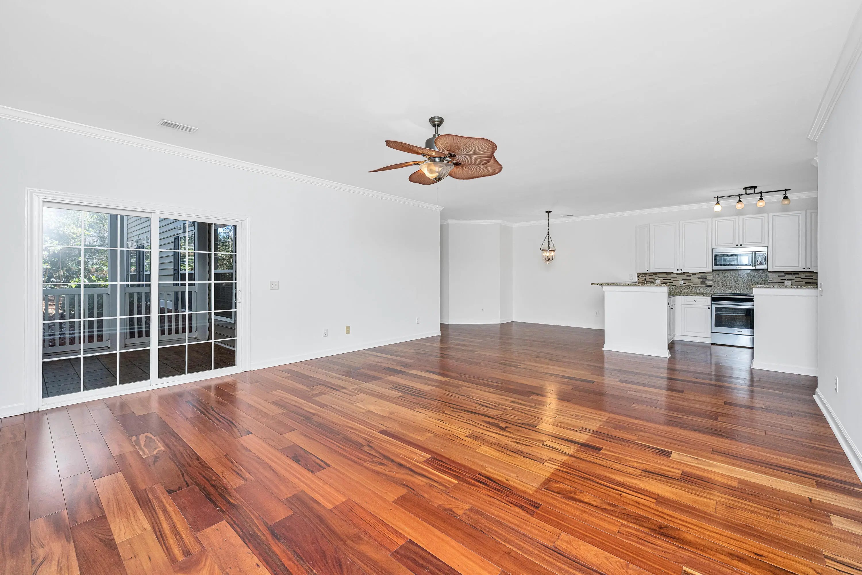 Photo of Listing #26003226