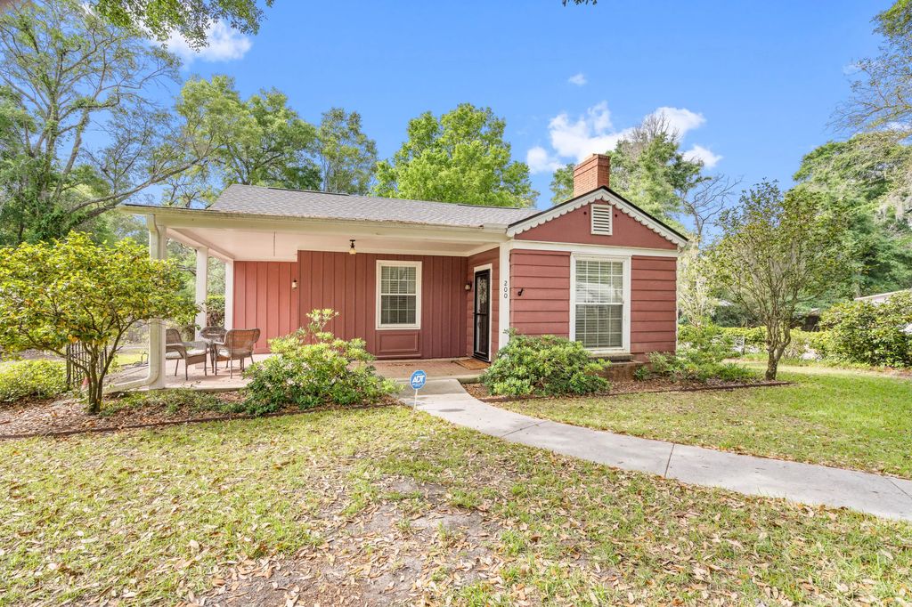 200 Warren Street, Walterboro