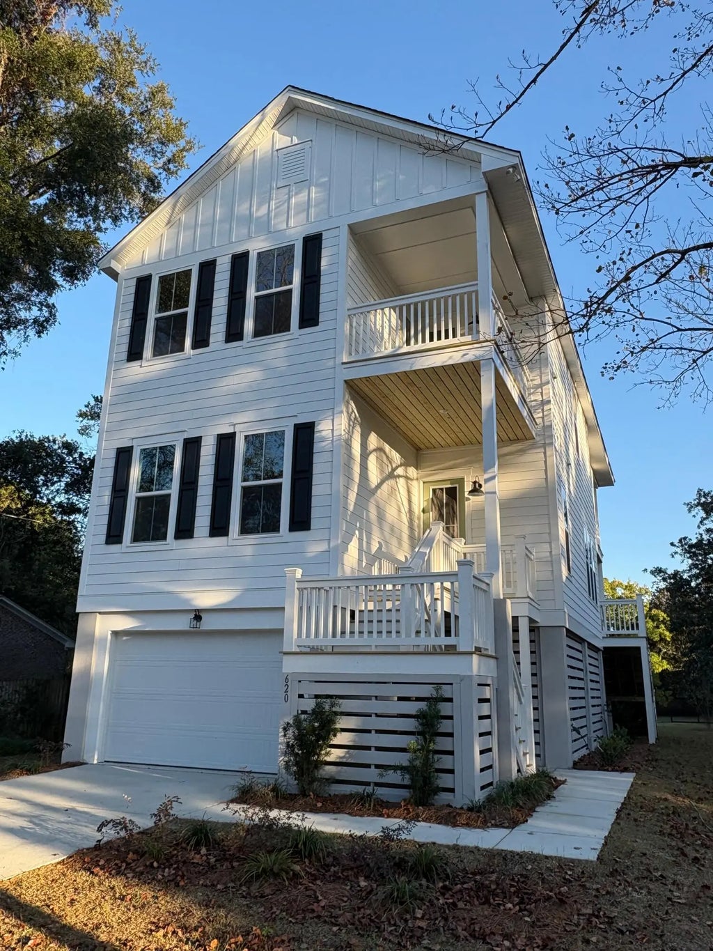 620 N Shore Drive, Charleston