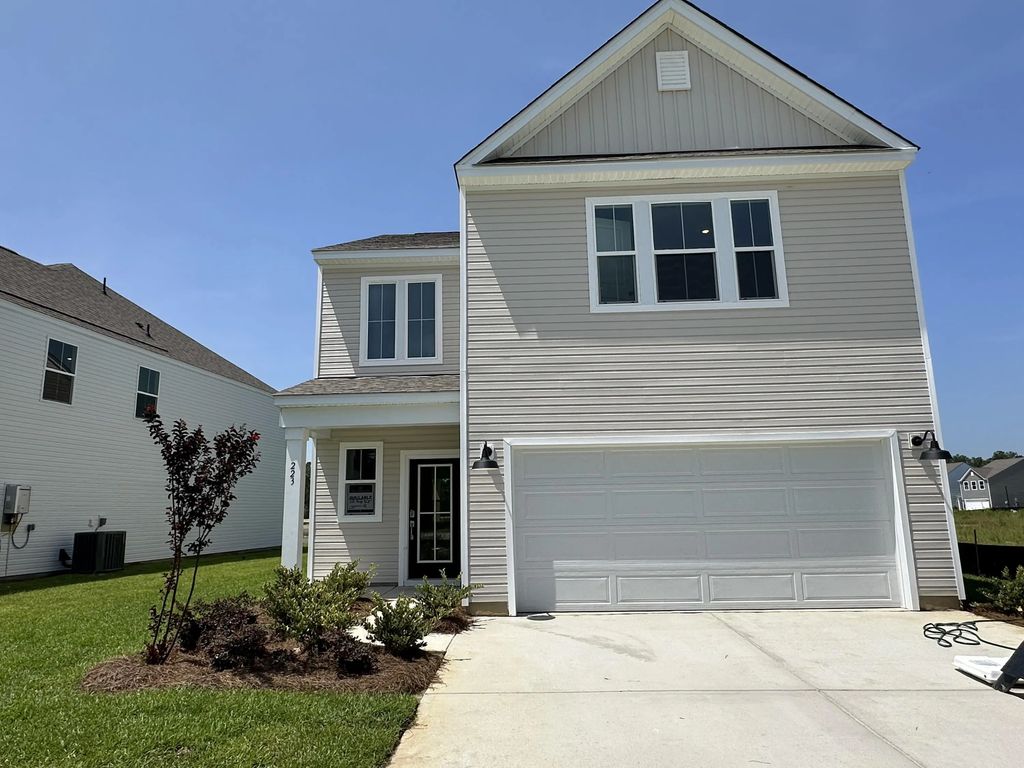 223 Hungerford Drive, Summerville