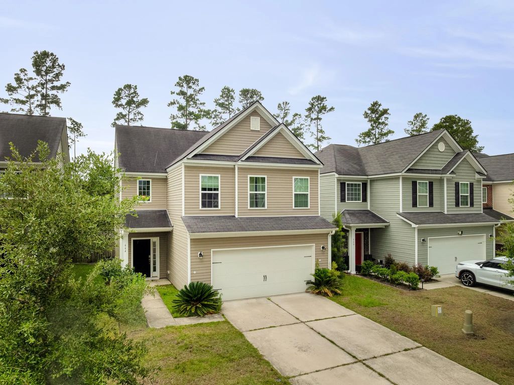 664 Redbud Lane, Summerville