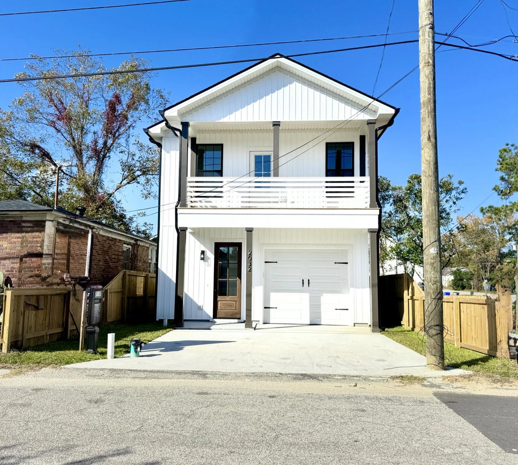 2032 Forest Avenue, North Charleston