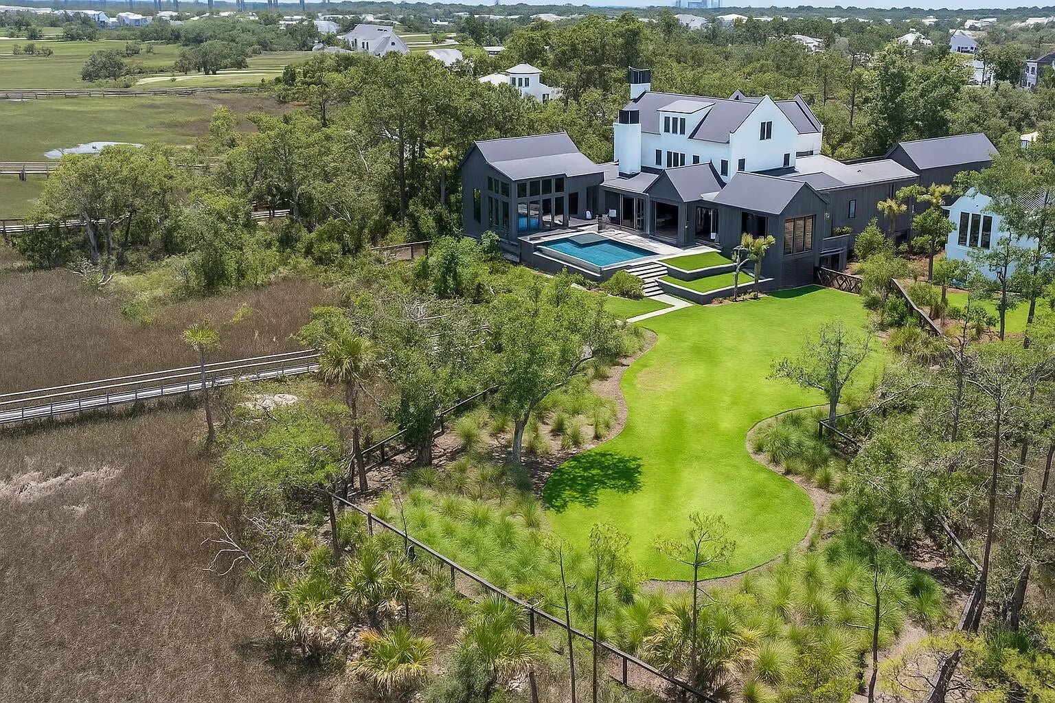 Photo of Listing #25026465