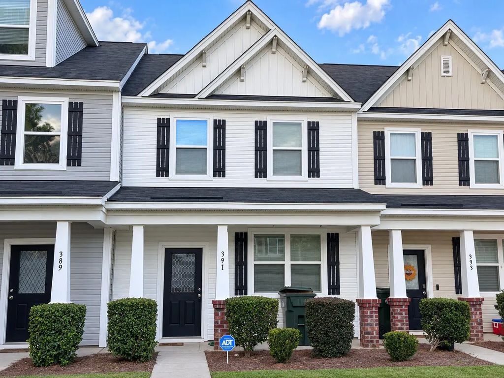 391 Flyway Road, Goose Creek